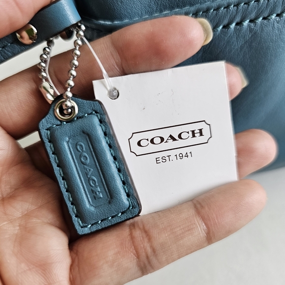 Coach Wristlet - Picture 4 of 4